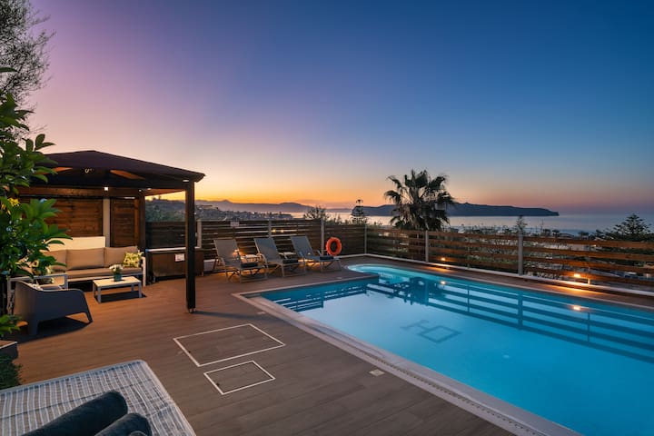 Seaview Garden Villa, Heated pool & Sauna