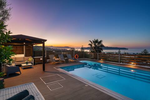 Seaview Garden Villa, Heated pool & Sauna