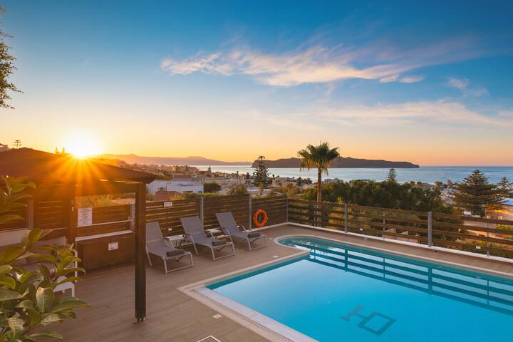 Seaview Garden Villa, Heated pool & Sauna