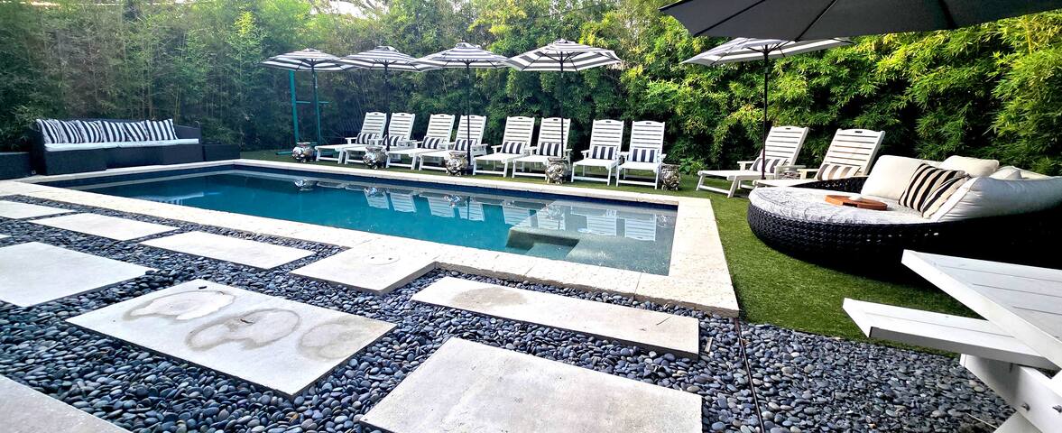 Close to everything, with everything! gallery image 5