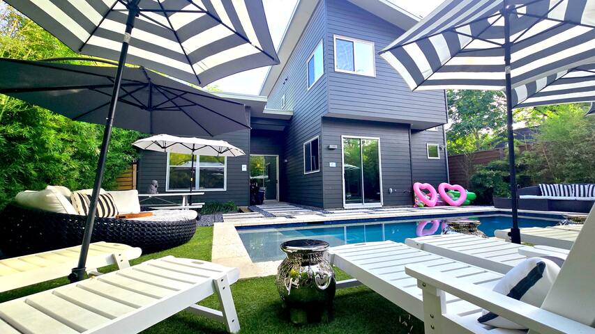 Close to everything, with everything! gallery image 2