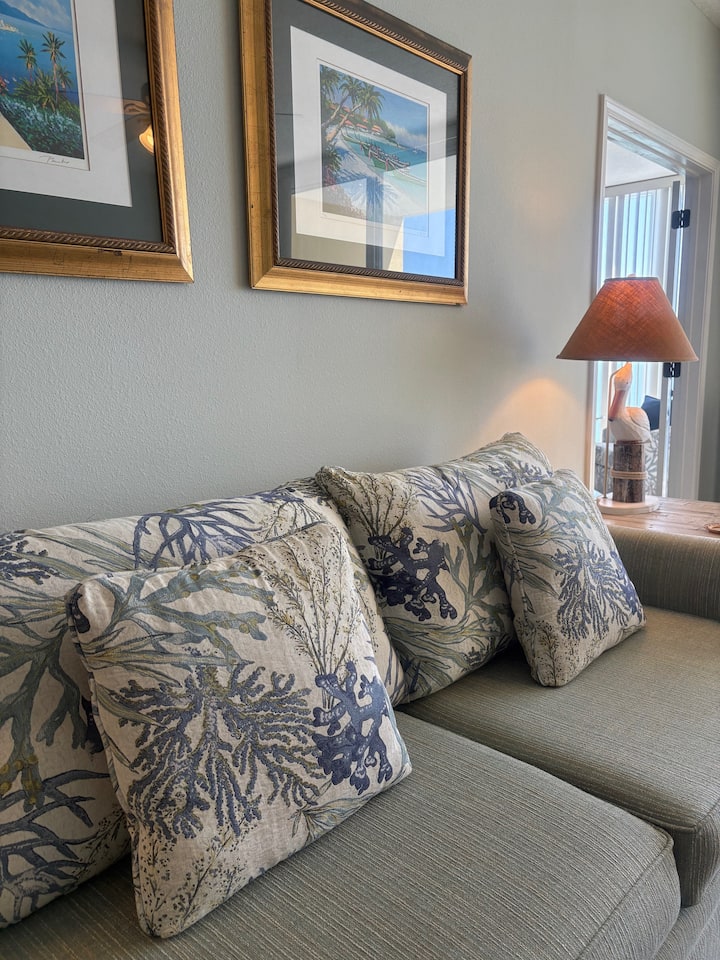 Million Dollar View, Gulf Front Luxurious Retreat - Navarre Beach, FL