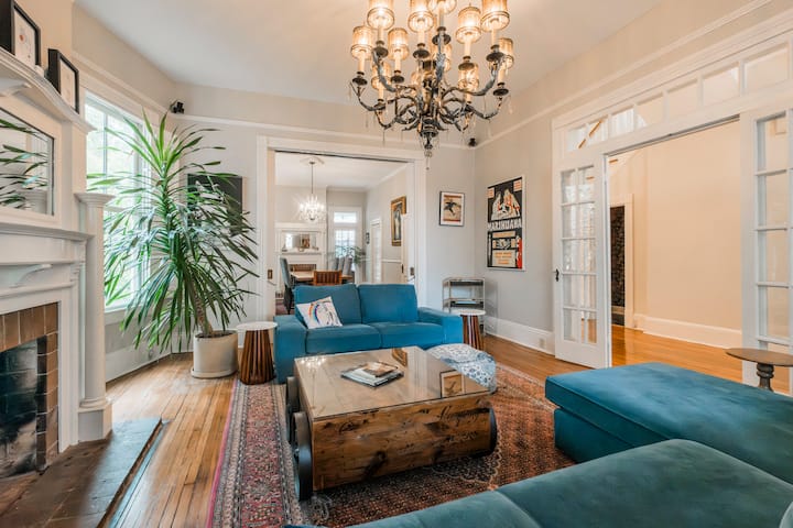 Entire Historic Home In Downtown Savannah - Savannah, GA