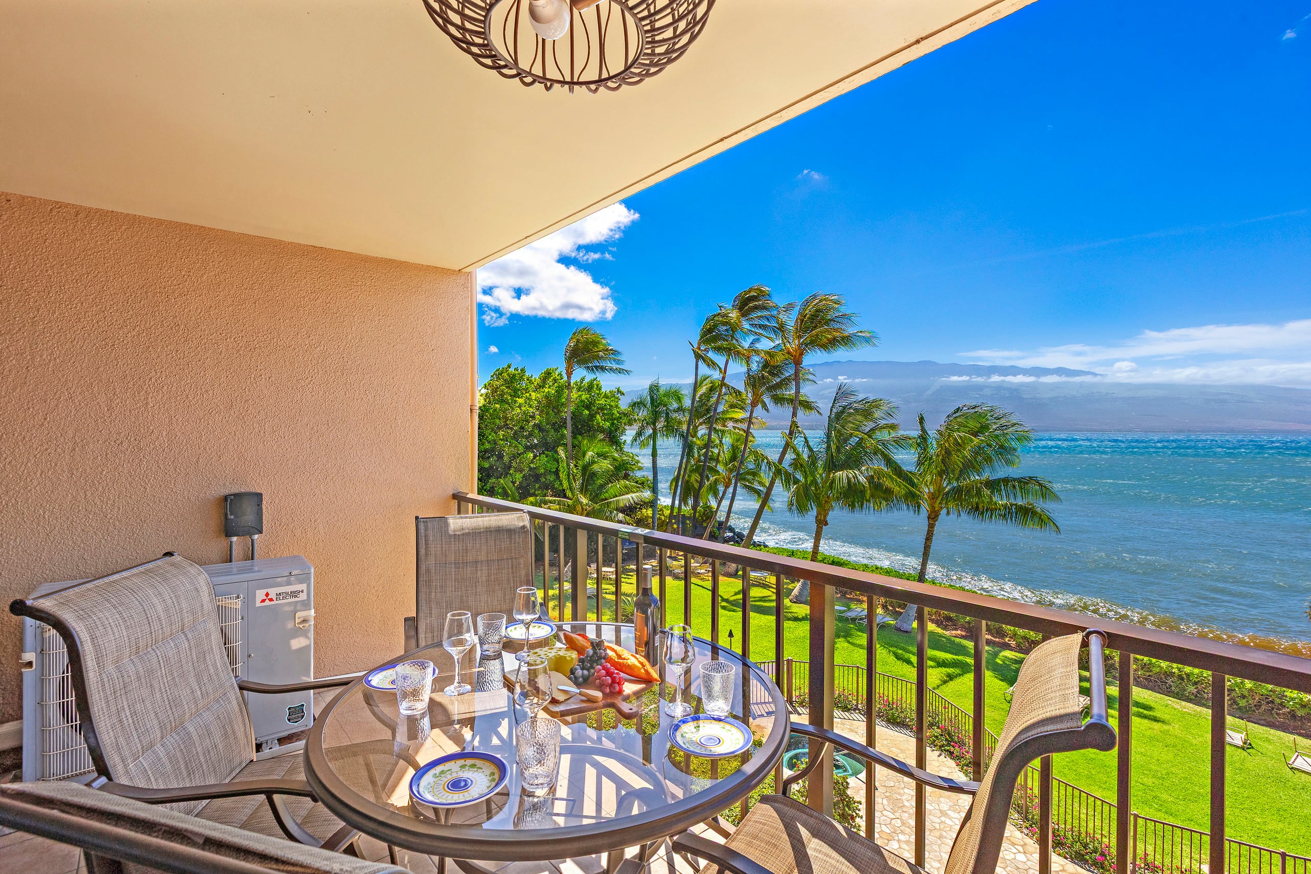 Breathtaking, FRONT ROW seat to the azure Pacific - Image 19
