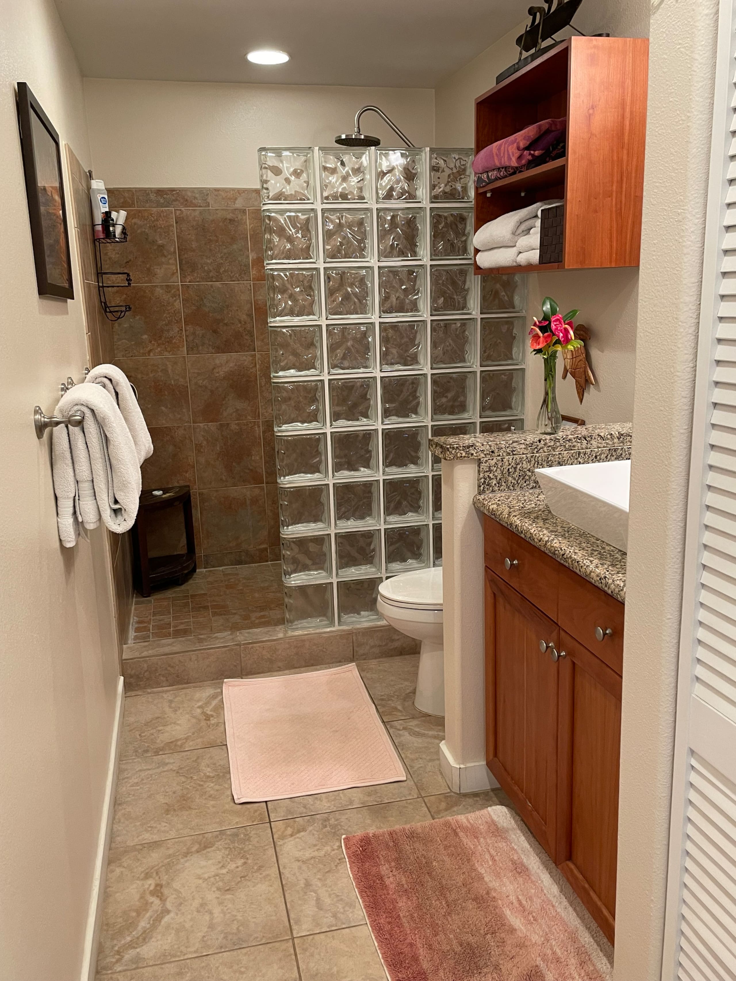 Condo in Kailua-Kona · ★4.94 · 2 bedrooms · 3 beds · 2 baths - Image 14