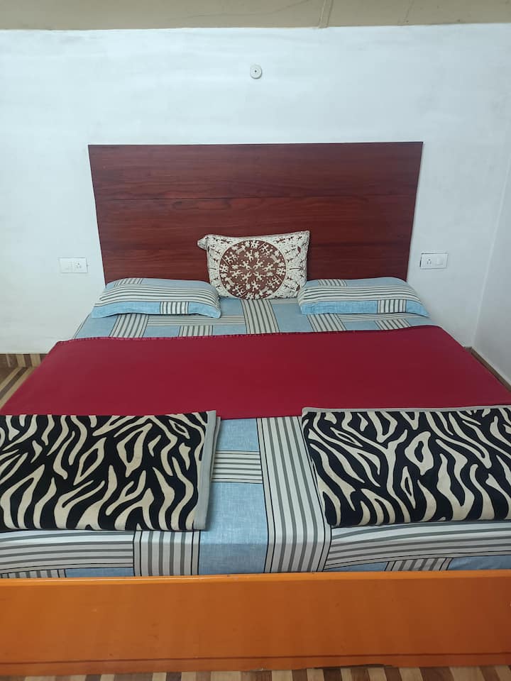 غرفة النوم 1