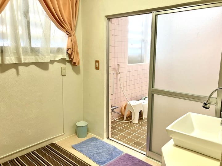 共用フルバスルーム1