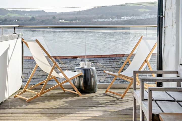 No1 Sail House Apartment - New Quay