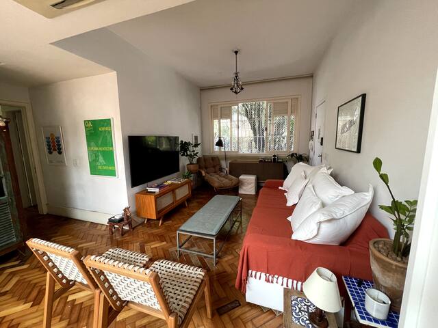 Charmoso apt na Gávea – estilo casa, com jardim! gallery image 3