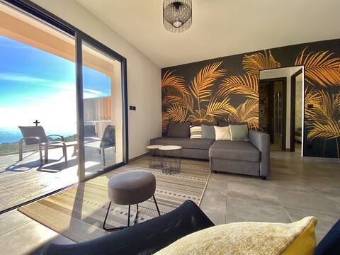 Home/PoolPrivate/VuepanoramicMer/Solenzara