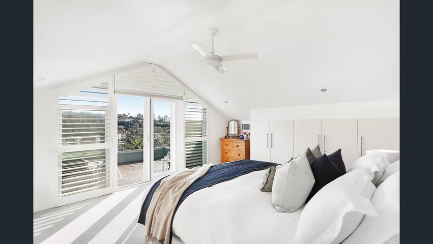 Family paradise with views gallery image 5