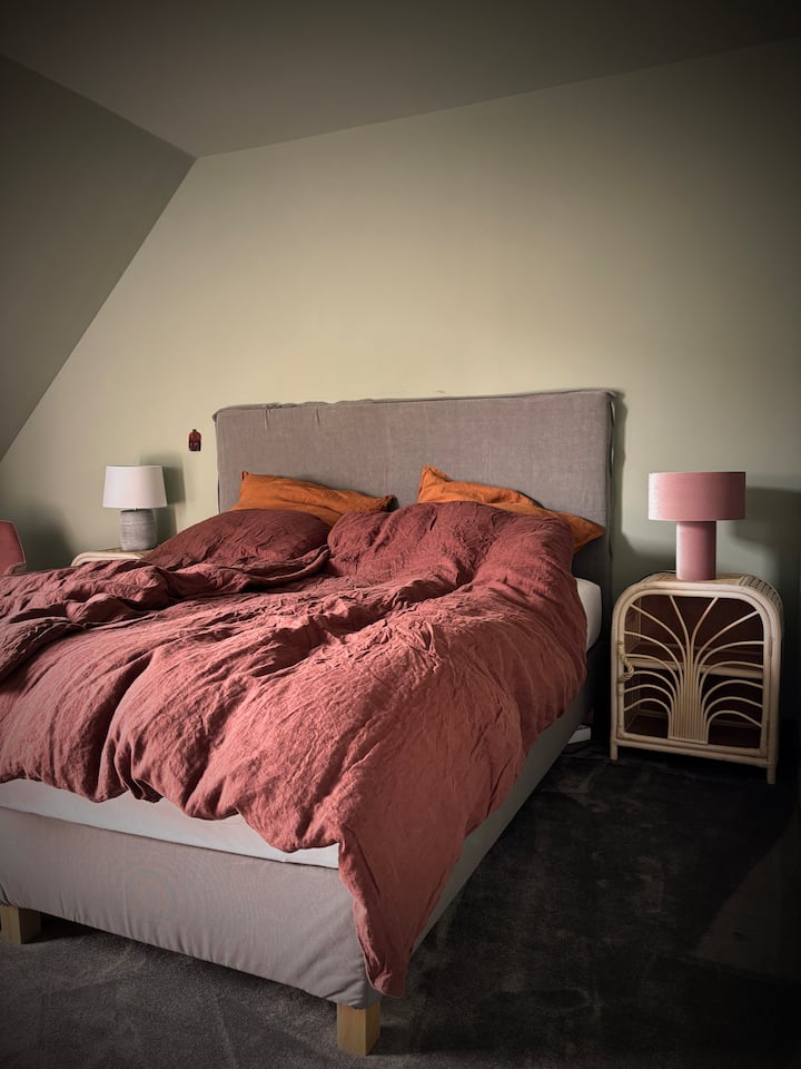 غرفة النوم 2