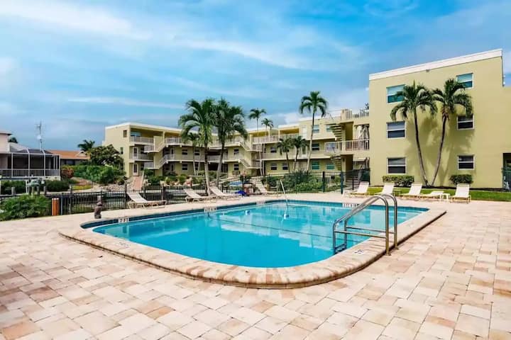 Olde Marco Charm In Best Location! - Marco Island, FL