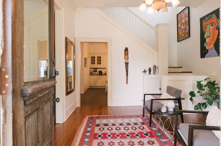 Historic Gem: 4 BR with POOL, walk to all hotspots gallery image 3