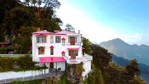 Mussoorie Valley Villa | Garden & Homecook