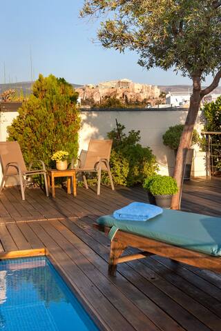 Penthouse Heated Pool/AcropolisView/Ideal Location gallery image 5