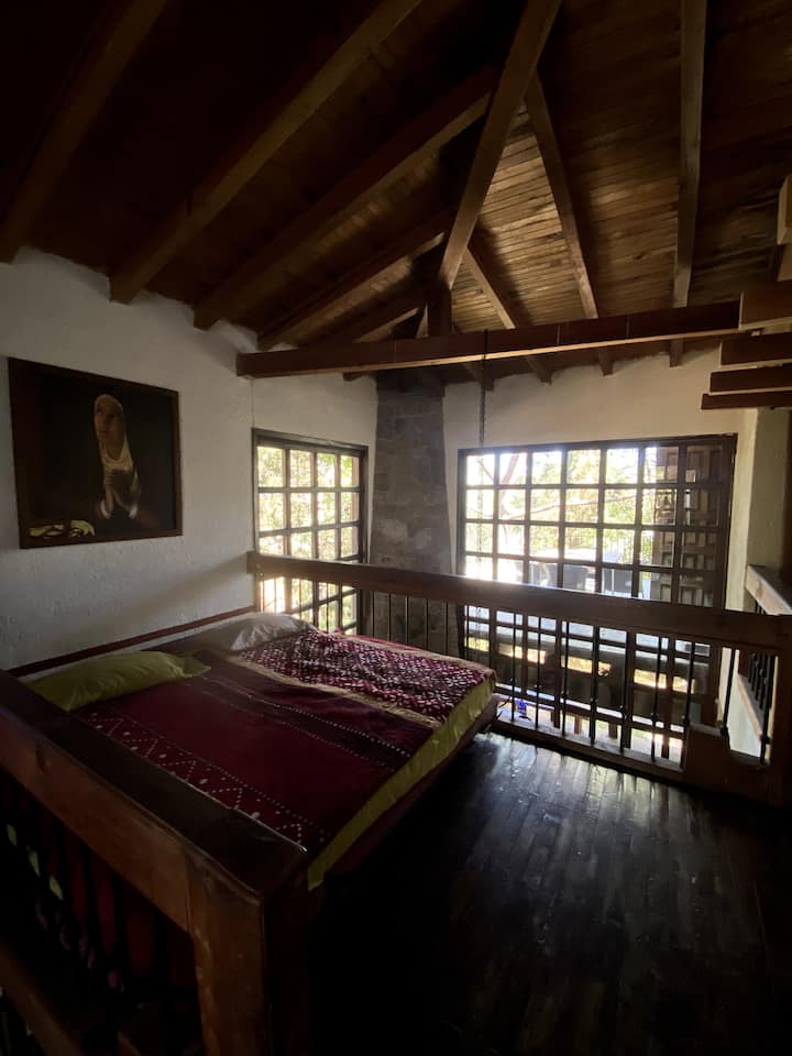 เตียงคิงไซส์ใน TAPANCO (ไม่ใช่พื้นที่ปิด)