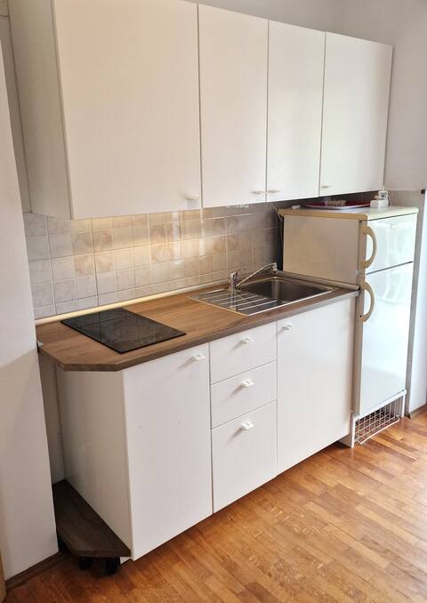 Top performing Airbnb: BLUE House Apartment, 2BR, 1st F in Kampor