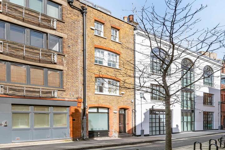 Penthouse in the heart of Covent Garden gallery image 3