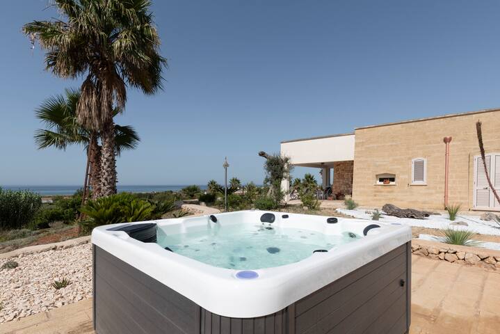 Villa with sea view in mediterranean garden gallery image 2