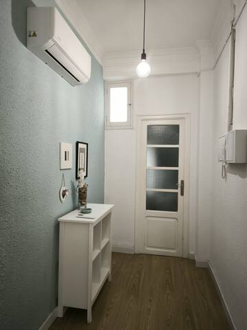 The Ausias March Apartment by Florit Flats gallery image 5