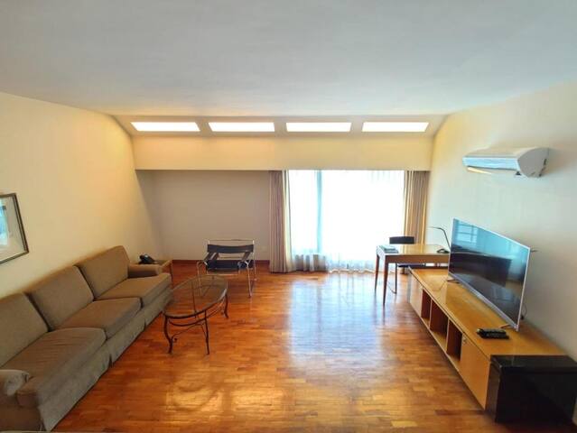 3 Premier Suite Apartment along Orchard Road! gallery image 4