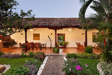 Villa Adela- Entire property