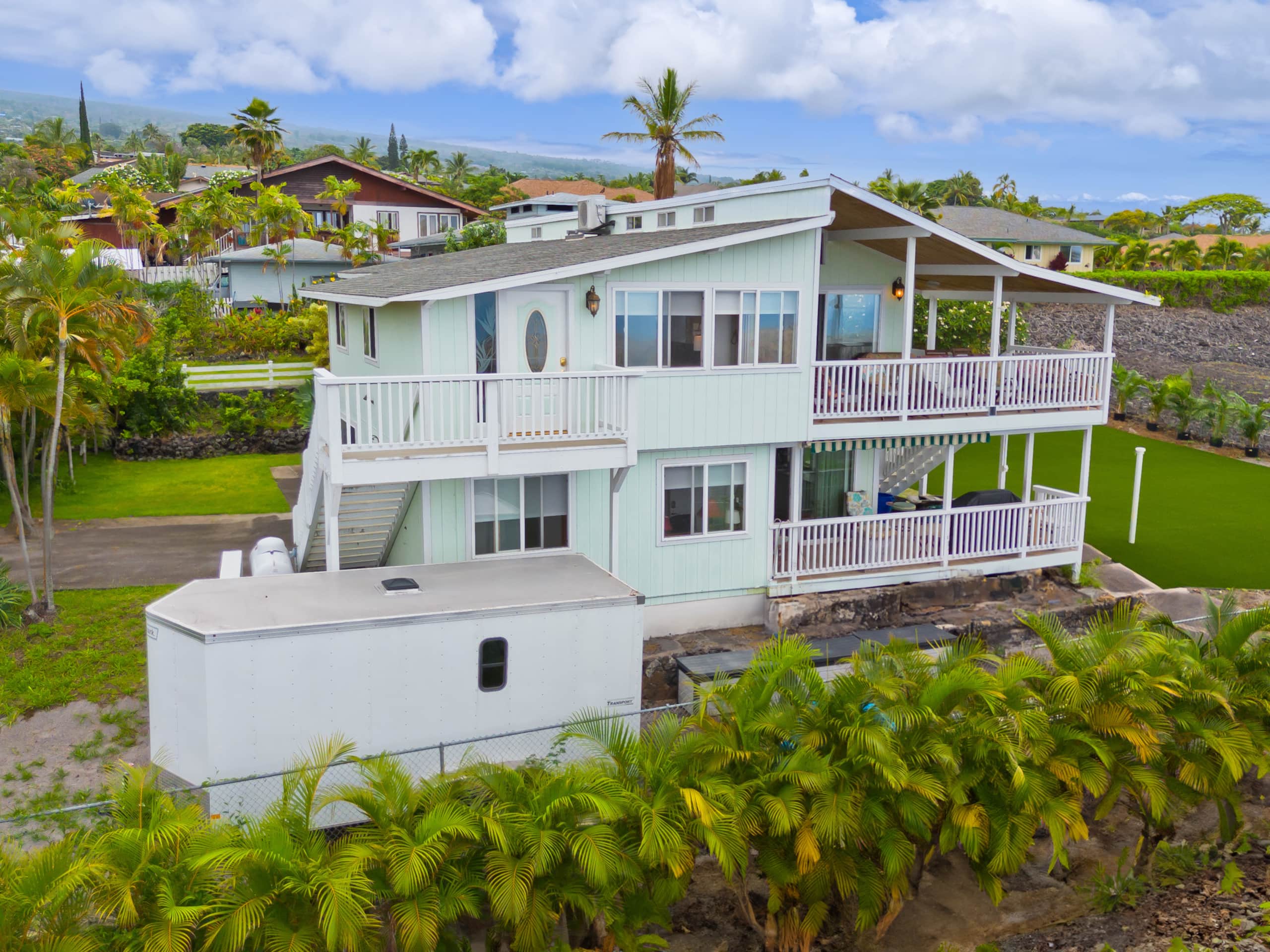 Home in Kailua-Kona · ★4.79 · 6 bedrooms · 9 beds · 3 private baths - Image 53