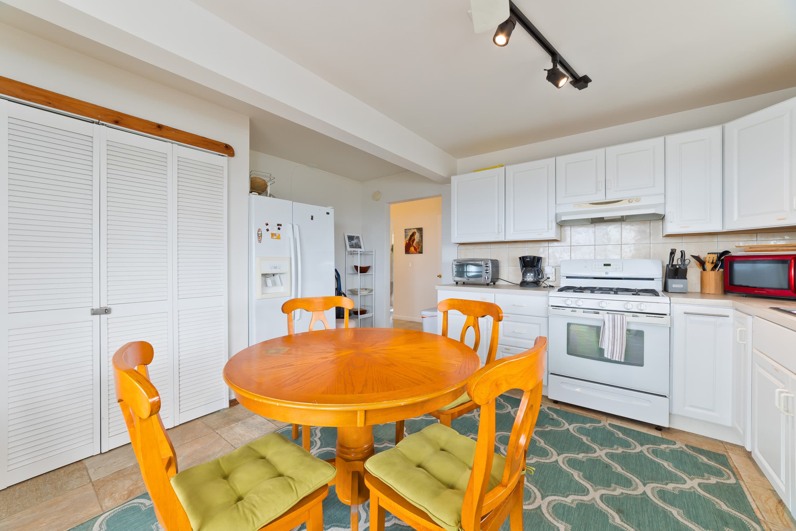 Home in Kailua-Kona · ★4.79 · 6 bedrooms · 9 beds · 3 private baths - Image 9
