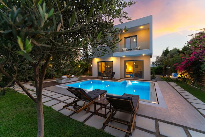Villa Silvana – Luxury 3BDs Pool Villa near Rhodes