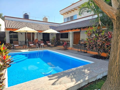 Splendid Villa "SantaJulia" in Xochitepec, Mor.