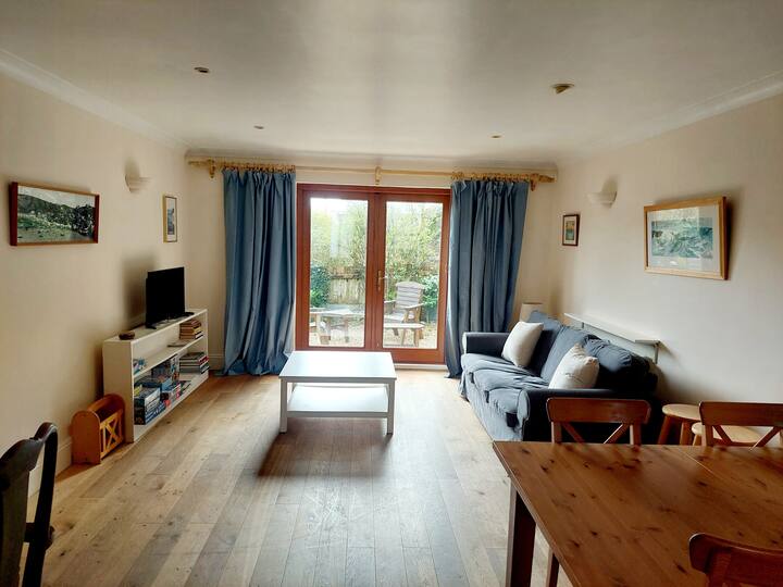 12 Troy Court - Fowey