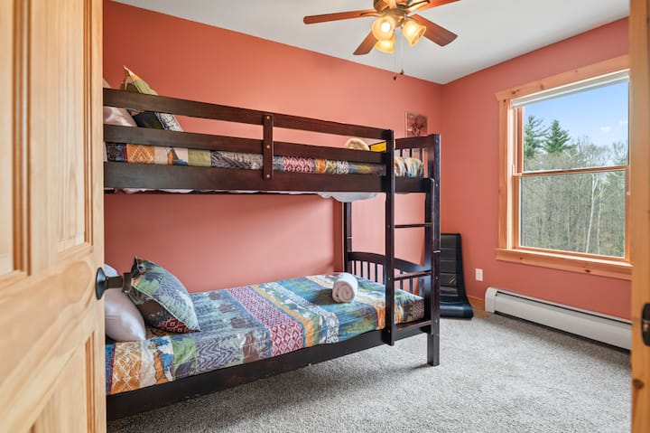 Bring the whole crew, cozy bunks and soft bedding for restful nights after big days.