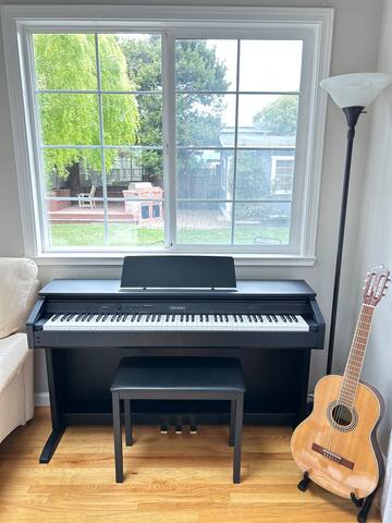 5 min walk to Beach, 11 beds, perfect for families gallery image 5