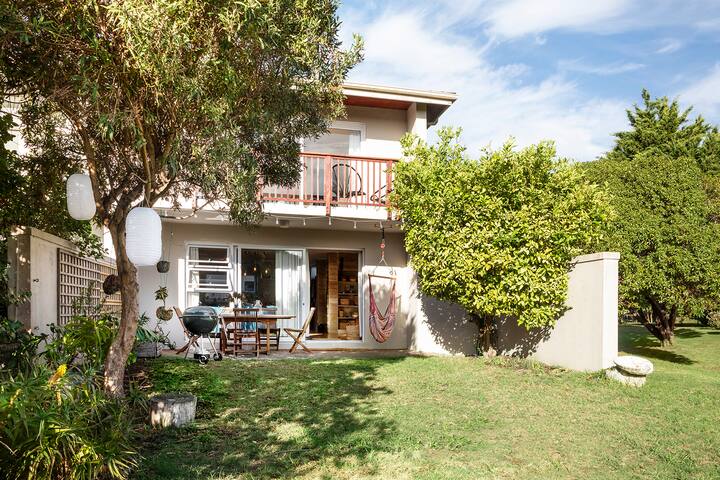 Lakeview family home in EcoSecurityEstate Inverter