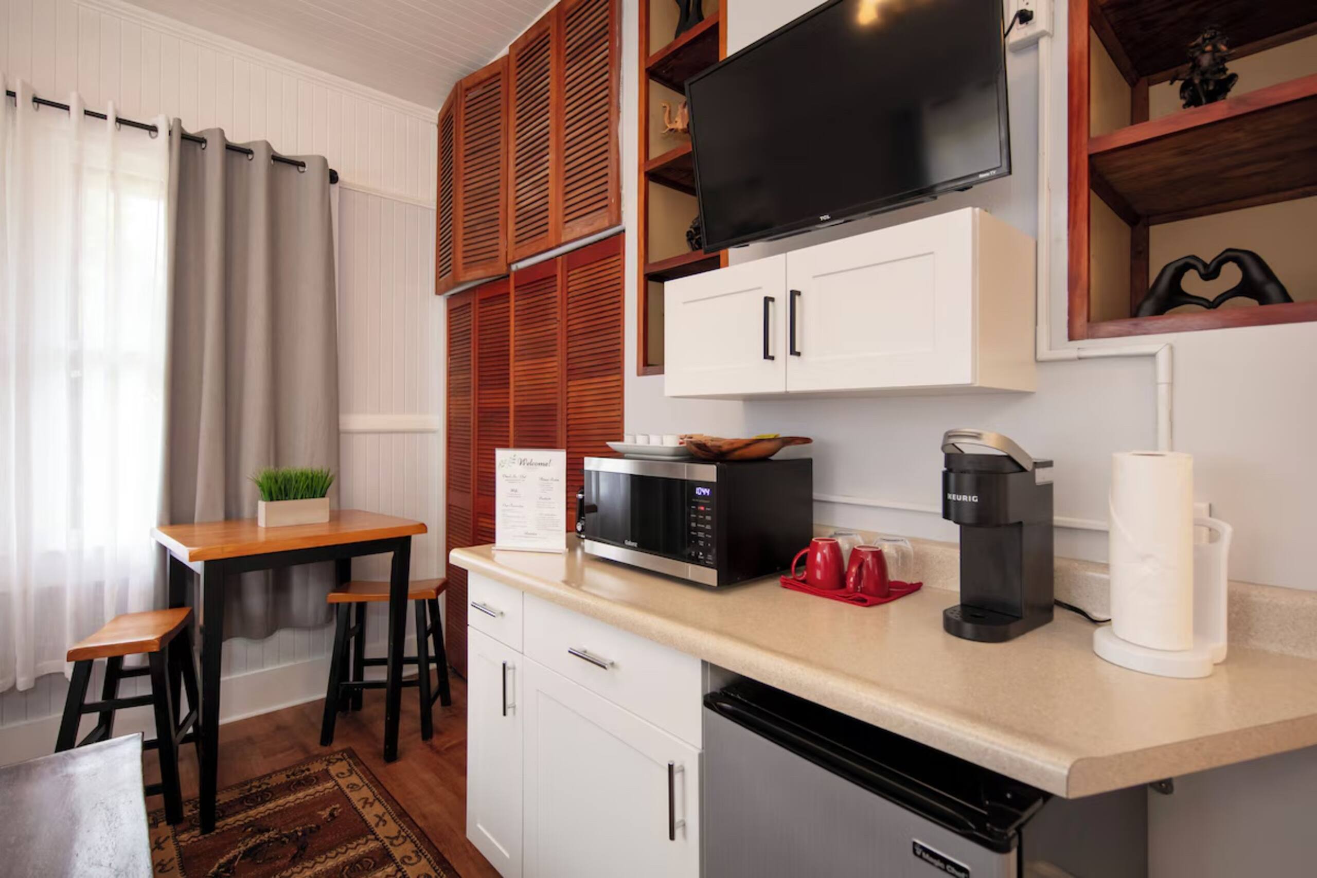 Guesthouse in Volcano · ★5.0 · 1 bedroom · 1 bed · No bathroom - Image 2