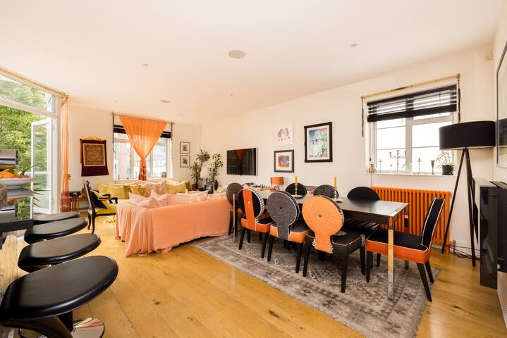 Large, Stylish Three-Storey Home in Primrose Hill gallery image 4