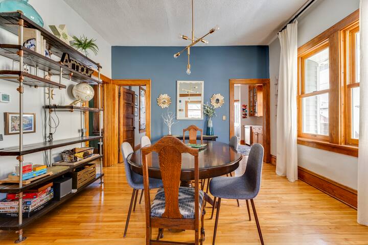 Uptown Fungalow – beautiful private home in MPLS gallery image 4