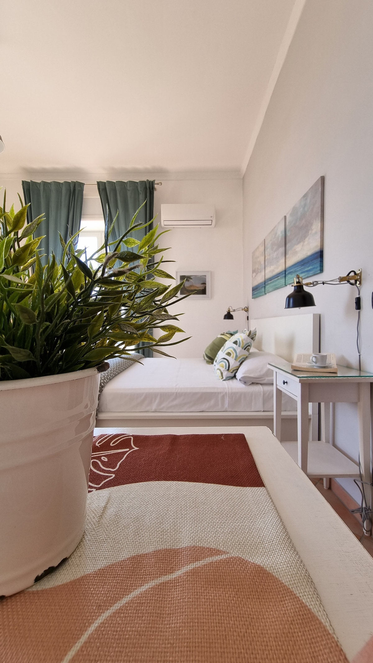 Apartamento Vesuvio - Alojamientos vacacionales en alquiler en Nápoles,  Campania, Italia - Airbnb, image size:1200x2132