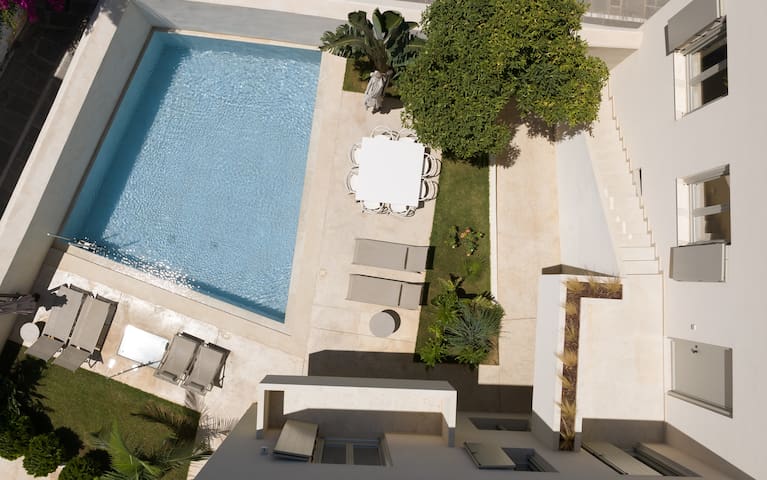 Two Vaults, Rethymno old town