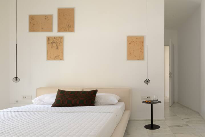 Two Vaults, Rethymno old town gallery image 5