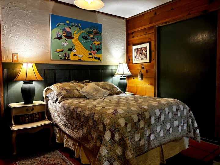 Downstairs Full Bed