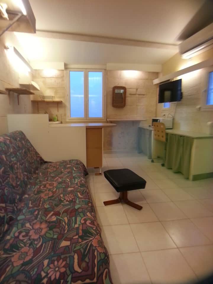 Dhomë gjumi 2