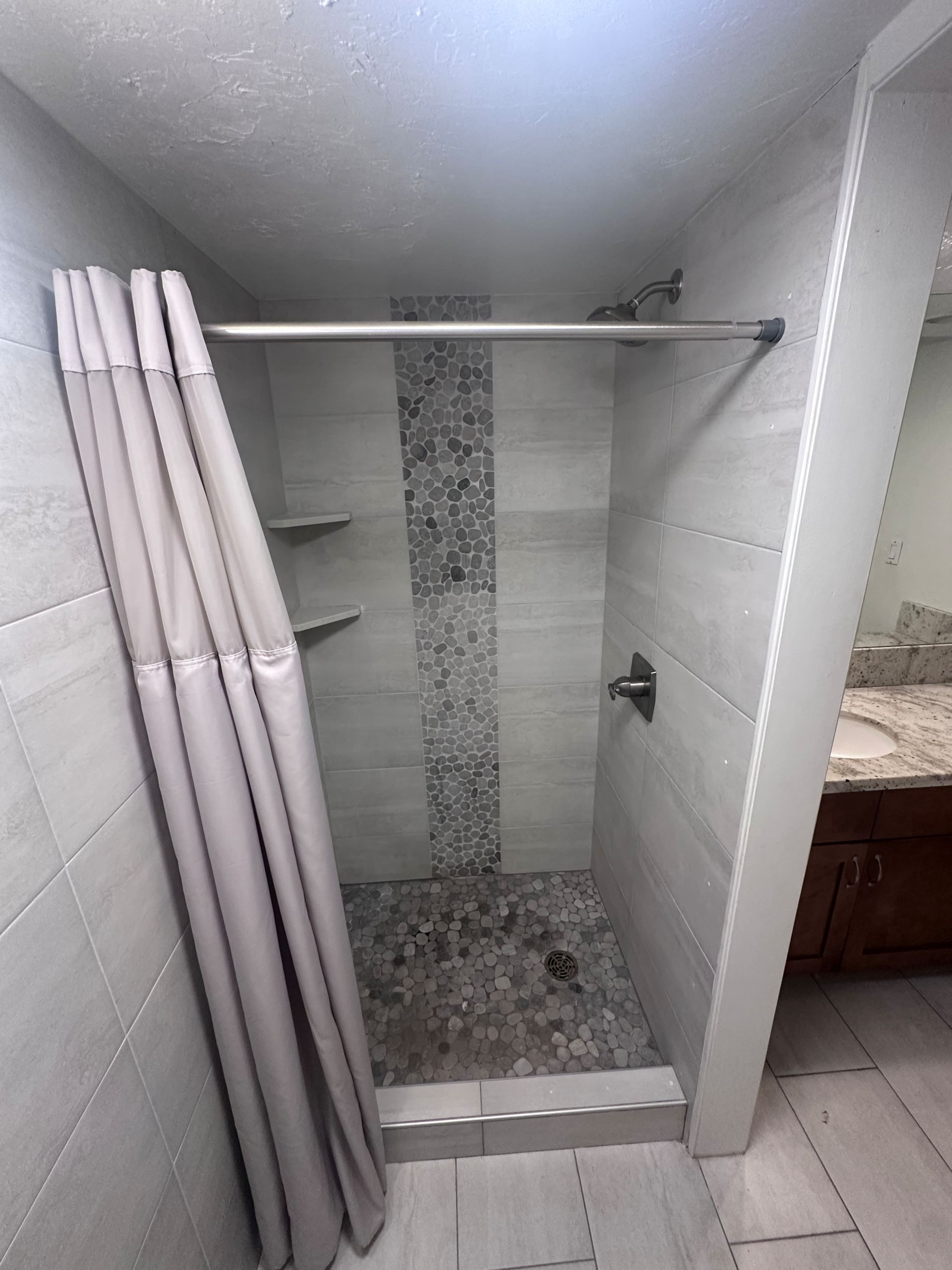 Condo in Lahaina · ★4.87 · 1 bedroom · 2 beds · 1 shared bath - Image 20