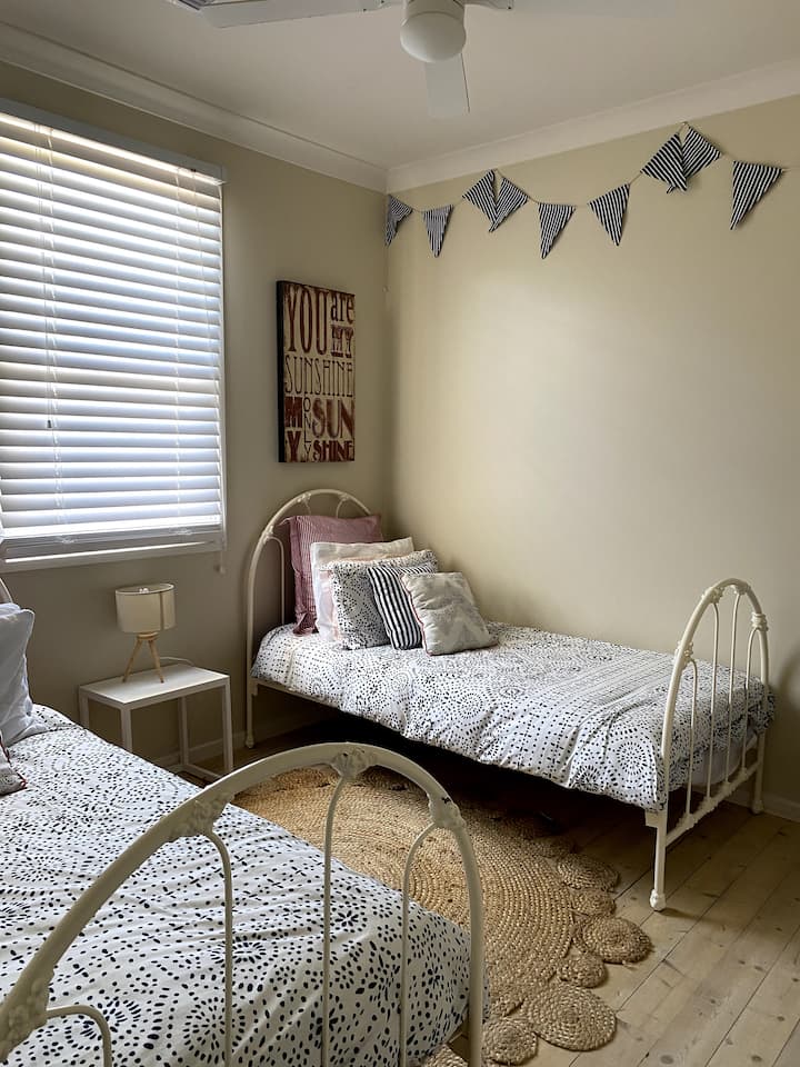 Spavaća soba 3 sa 2 odvojena kreveta