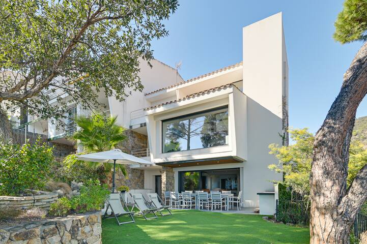 ★ CoastalVillas – Casa Salions ★ stunning location gallery image 5