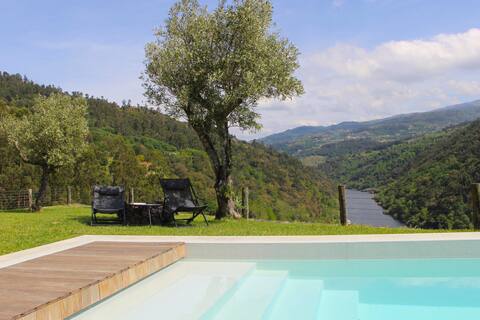 Casa da Bouça - Douro River