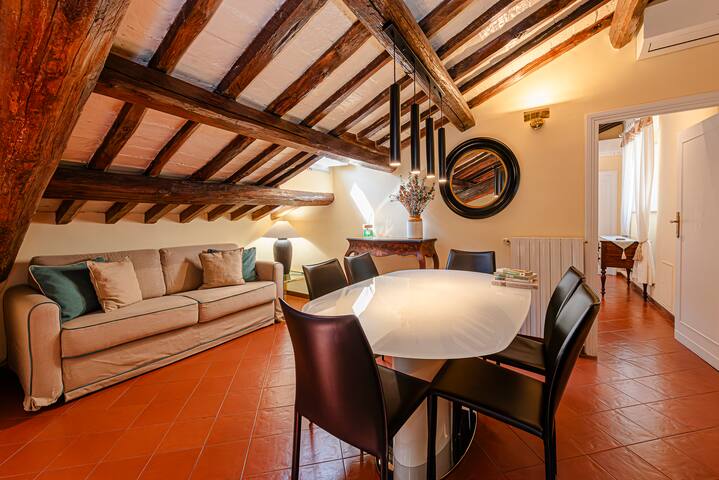 The Pantheon – Charming Apt with Terrace gallery image 2