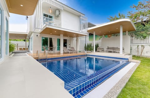 New 4 Bedroom Pool Villa YP
