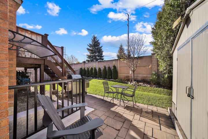 Private 2br Suite | Backyard | Long Stays - Brampton